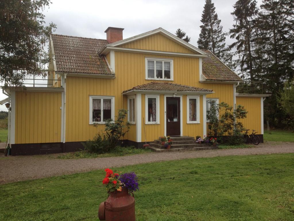 Bed and Breakfast Marielund Gard Skara Exterior foto