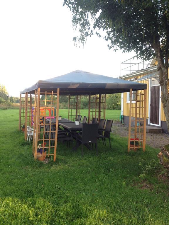 Bed and Breakfast Marielund Gard Skara Exterior foto