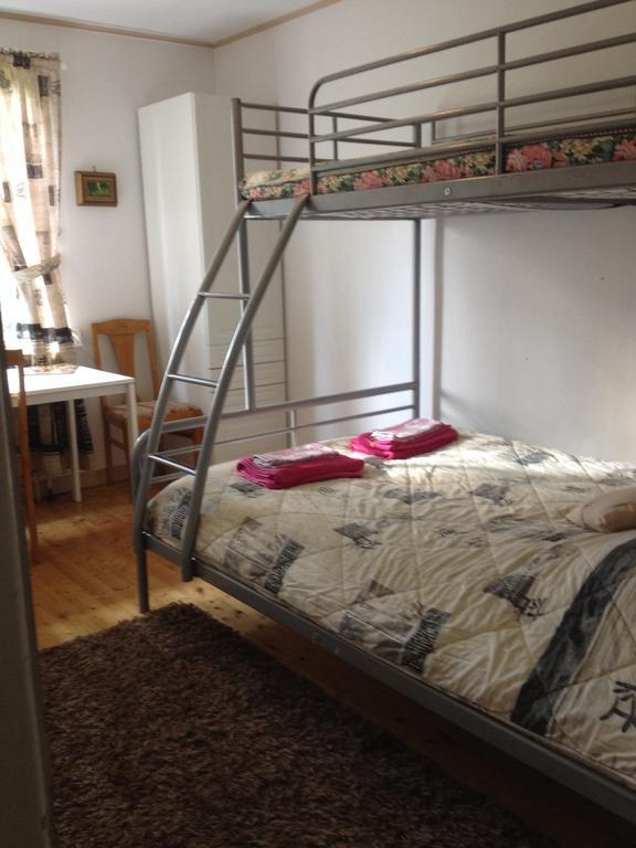Bed and Breakfast Marielund Gard Skara Habitación foto